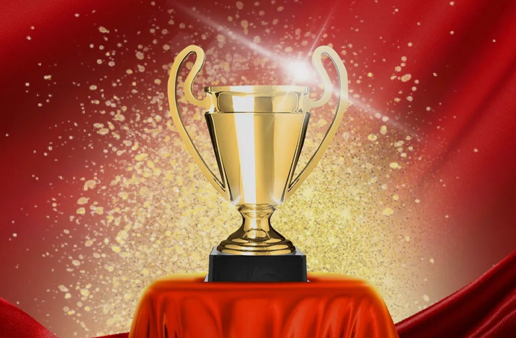 迅鐳激光董事長獲“優(yōu)秀共產(chǎn)黨員”及“警風(fēng)警紀(jì)監(jiān)督員”兩項(xiàng)殊榮！