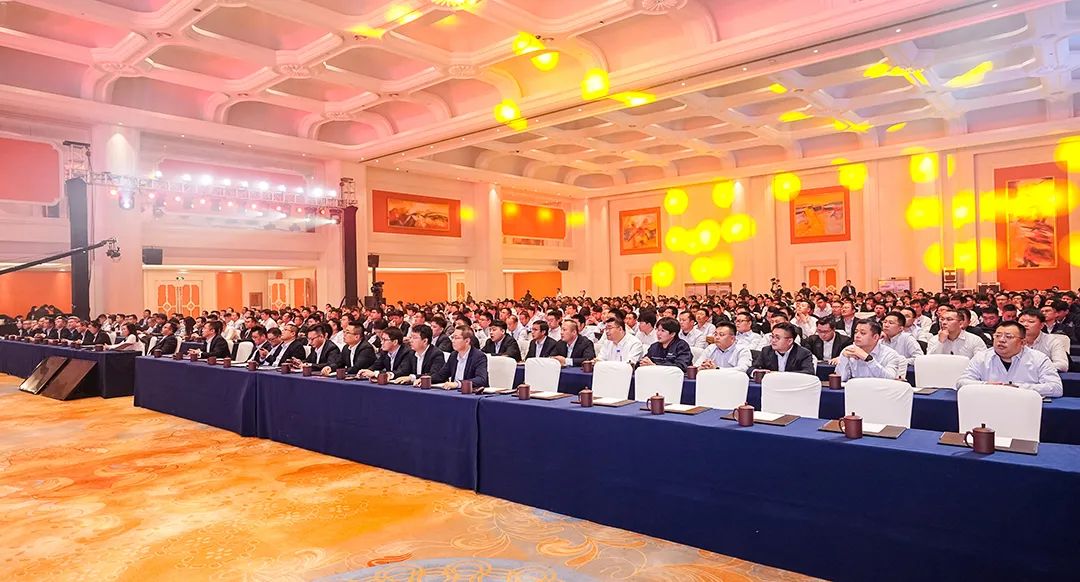 靈蟒賀歲，華章共啟 | 迅鐳激光2024年度工作總結(jié)會議暨年終盛典圓滿舉行！(圖2)