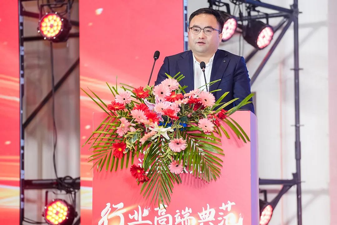 靈蟒賀歲，華章共啟 | 迅鐳激光2024年度工作總結(jié)會議暨年終盛典圓滿舉行！(圖12)